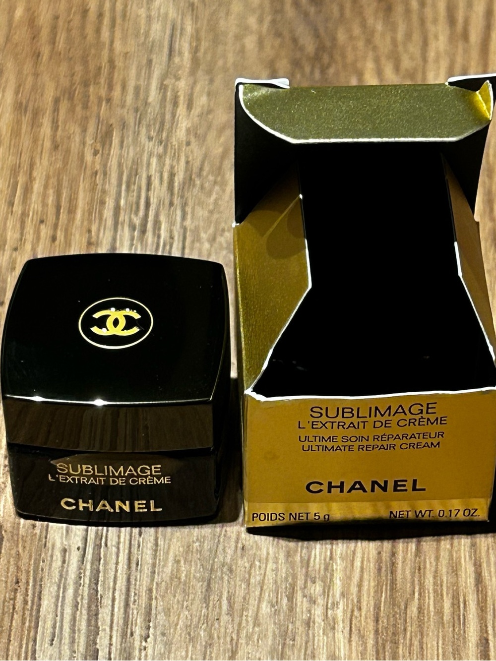 CHANEL SUBLIMAGE L'EXTRAIT DE CRÈME Ultimate Repair Sample Glass Jar 5g/0.17oz